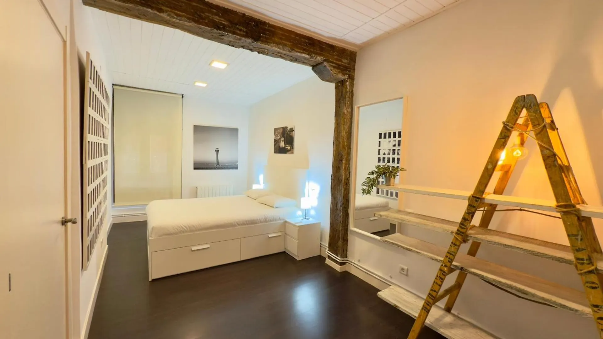 Arte Y Diseno Junto Al Casco Viejo De Bilbao Apartment Spain
